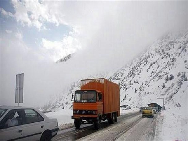 کلیه راه های مواصلاتی شهرستان باز است