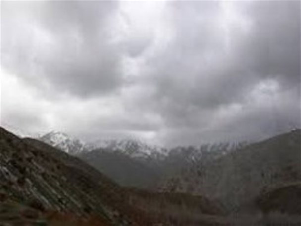 باران الهی تَن پوش سفید کوثر را شُست