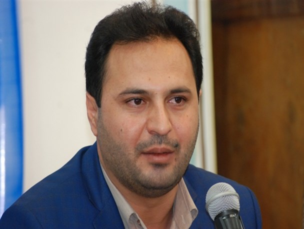 بیش از ۵۰ درصد مردم به آقای روحانی رای دادند، اما اکنون فقط ۲۰، ۳۰ نفر صاحب این رای شده اند/ به اسم تدبیری و غیرتدبیری نخبگان را از سطوح مدیریتی کنار گذاشتند