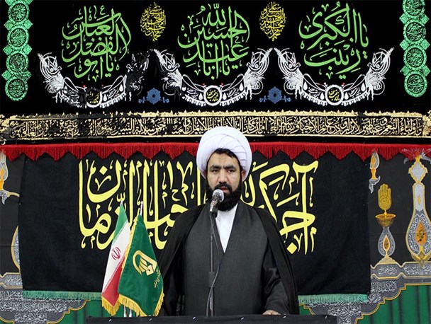 آقایان به‌راحتی ۸ هزار میلیارد وام می‌گیرند درحالی‌که جوان ما برای دو میلیون وام باید کفش آهنی بپوشد/ این وضعیت کمر اقتصاد کشور را می‌شکند