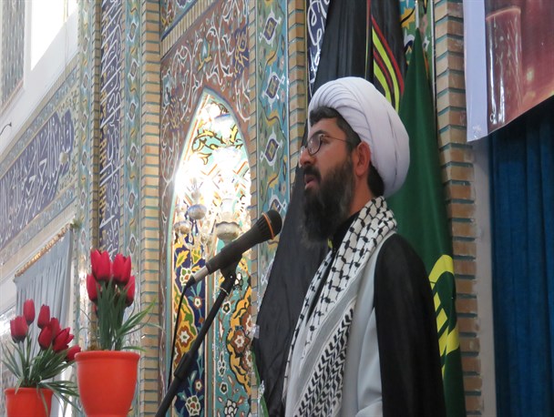 نمی شود با آمریکا بود و از مظلومین عالم دفاع کرد/شعار مرگ بر آمریکا تنفر از ظالم و حمایت از مظلوم است