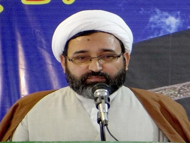 درس شهید فهیمده را با توجیهاتی که قانع کننده نیست حذف می کنند/باید پاسخگوی ملت شهید پرور ایران باشید