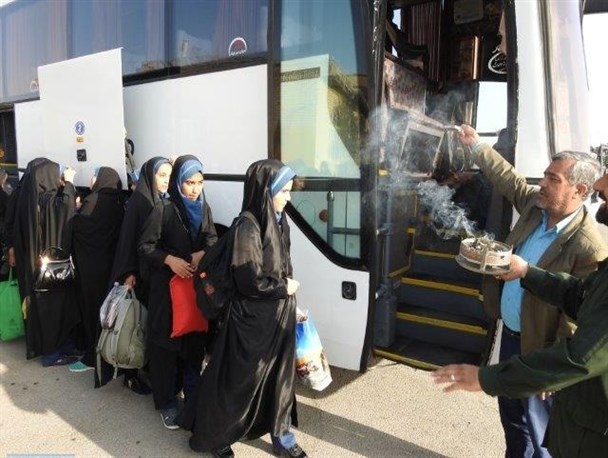 اعزام کاروان دانش آموزی شهدای بن رود به مناطق عملیاتی جنوب کشور/ تصاویر