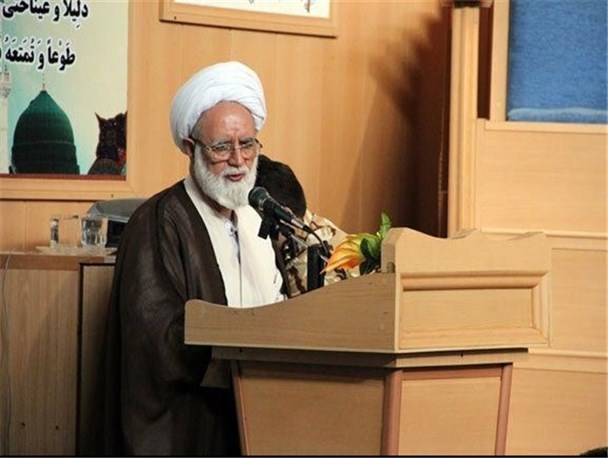راهپیمایی اربعین پرچم پیروزی حق بر باطل است