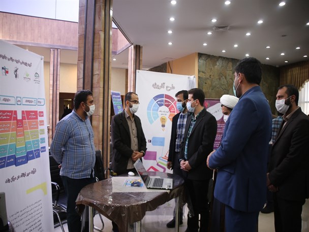 برپایی نمایشگاه توانمندی‌ها و معرفی مراکز تحقیقاتی بسیج دانشجویی در استان  فارس