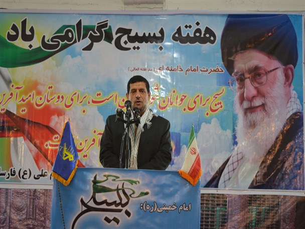 کسی بهتر از ولی‌امر مسلمین نمی‌تواند بسیج را به مردم معرفی کند