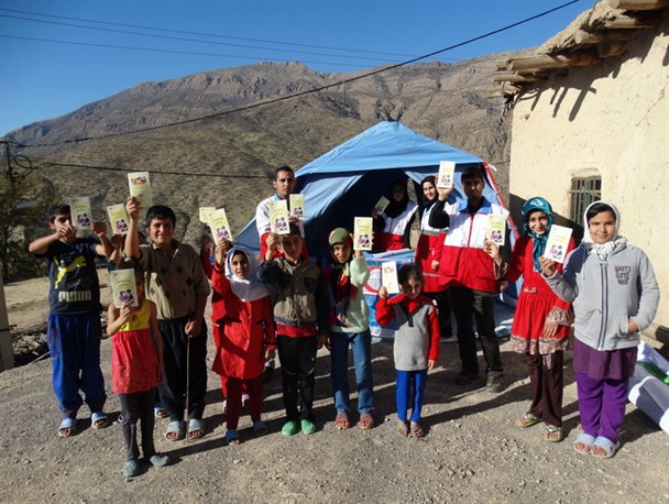 50 نفر از اهالی در روستای چشمه پریان ویزیت رایگان شدند