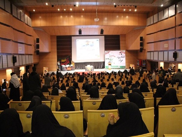 گردهمایی بزرگ فرزندان روح الله (ره) انقلابیون جوان در کرمان برگزار شد/تصاویر