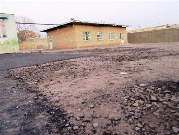 مدرسه ابتدائی روستای نصیرآباد نیاز به نوسازی دارد/ وعده هائی که هنوز محقق نشده است+ تصاویر