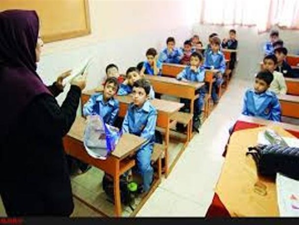تلاش برای بازگشایی مدارس و ایجاد نشاط در مناطق زلزله زده کرمانشاه