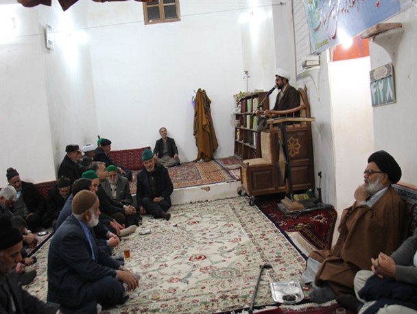 مراسم بیعت با امام زمان(عج)در مسجد جامع قاین برگزار شد