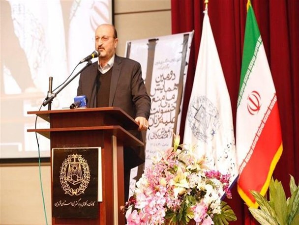 اولین قدم حل خشونت علیه زنان آشنایی آنها با حقوق خودشان است