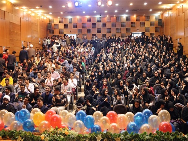 «جشن بزرگ بیعت» در دانشگاه اراک برگزار شد+تصاویر