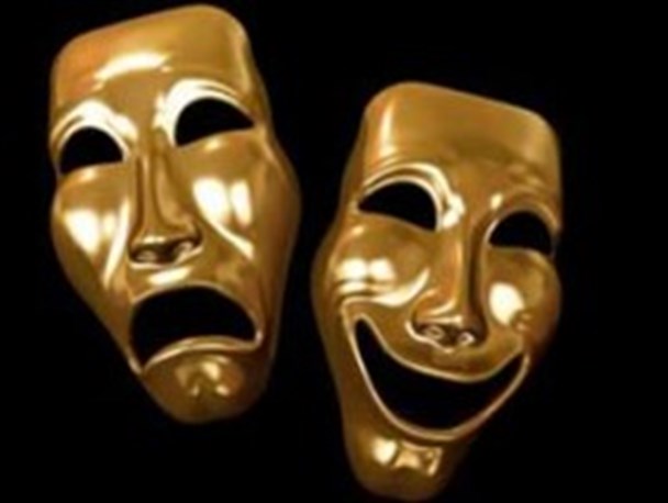 درگز با تئاتر آشتی کرد