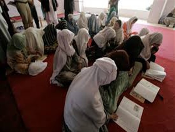 نهضتی35ساله و نوش جام روشنائی برای آموزشیاران کامیارانی