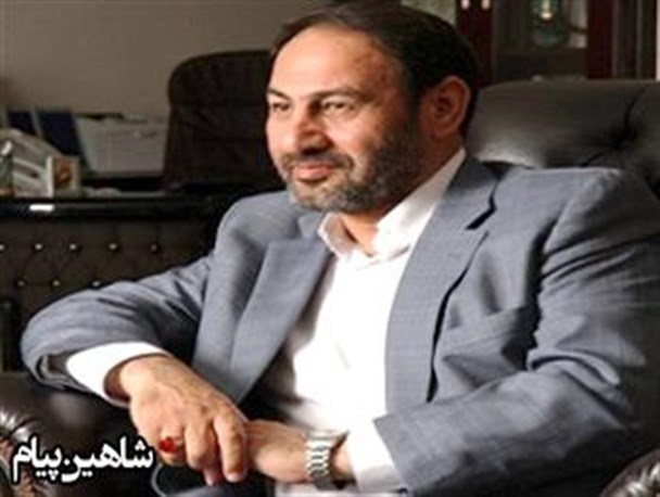 9 دی سیلی محکمی بر دهان کسانی بود که گمان کردند انقلاب در آستانه سقوط است