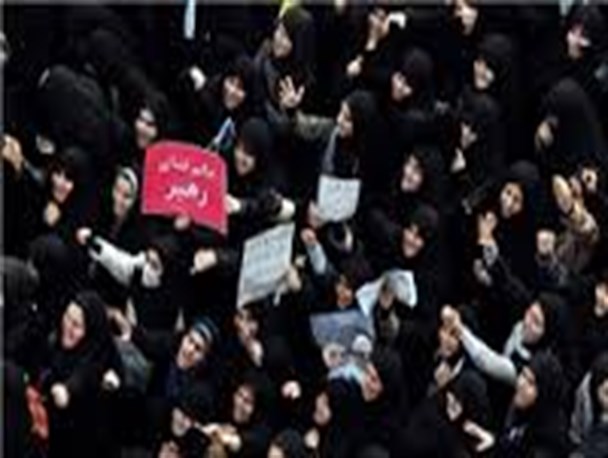 نقش زنان در مهار فتنه 88 و ماندگاری حماسه 9 دی