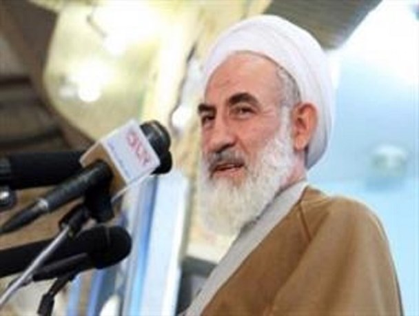 اساس نظام به قدری مستحکم است که فتنه گران و ساکتین فتنه نمی توانند به آن آسیبی بزنند/ فتنه ها نمی تواند مانع وحدت باشد