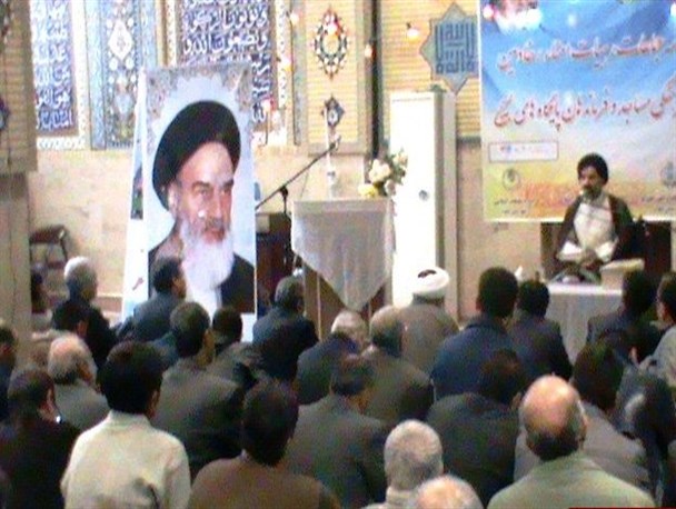 تصاویر همایش مشترک هیئت امنای مساجد و  پایگاه های بسیج در ساوه