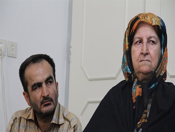 دیدار با خانواده شهید اهل تسنن