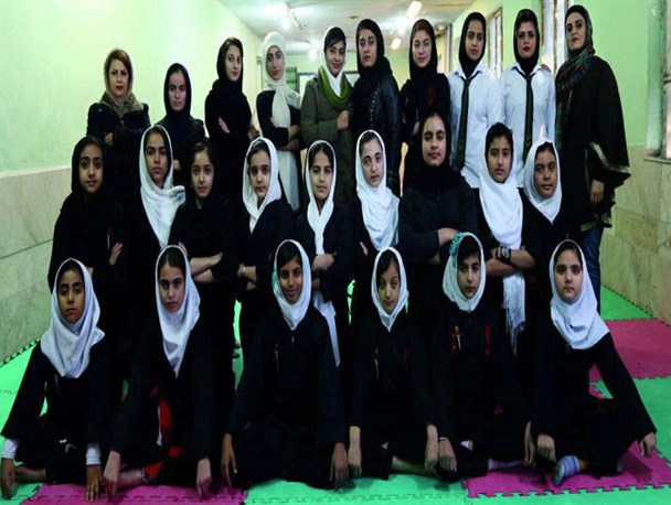 بانوان جوانرودی قهرمان بخش تیمی مسابقات کونگ فو و هنرهای رزمی بانوان استان شدند