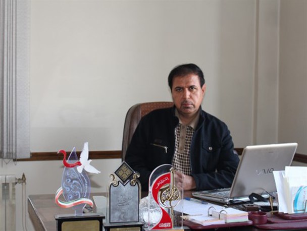 جذب سرباز پژوهشگر در سازمان بسیج علمی استان آذربایجان شرقی/هم افزایی اقشارعلمی بسیج در آذربایجان شرقی