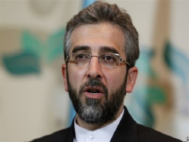 قراردادی مانند برجام از زمان‌ حضرت آدم تا تیر ماه 94 نداشتیم و در آینده نیز نخواهیم داشت/ نفت مجانی به دنیا می‌فروشیم و کمیته امداد دنیا شده‌ایم/تحریم‌های بانکی همچنان باقی‌مانده؛ ایران قادر به دریافت درآمدهای خود نیست