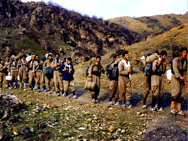 پایگاه های روستایی توسط اهالی روستاها اداره می شد