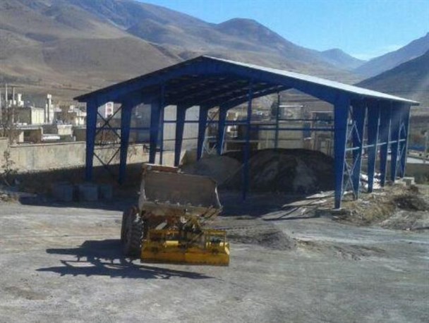 دپو 800 تن شن و نمک برای روز های سرد و یخبندان زمستان در اردل