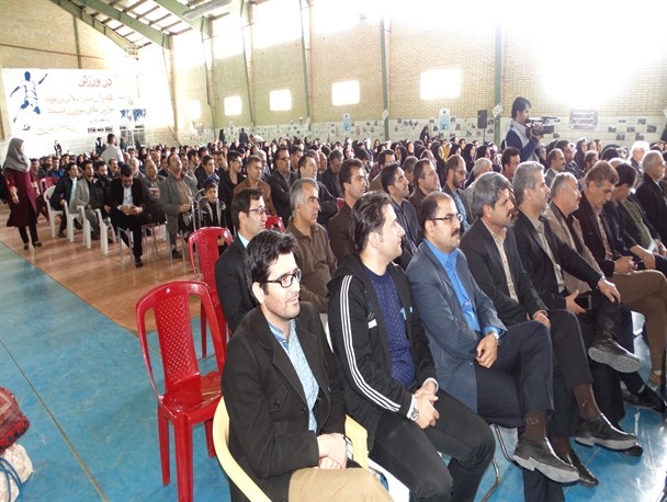 جشن نهضت سواد آموزی در الیگودرز برگزار شد +تصویر
