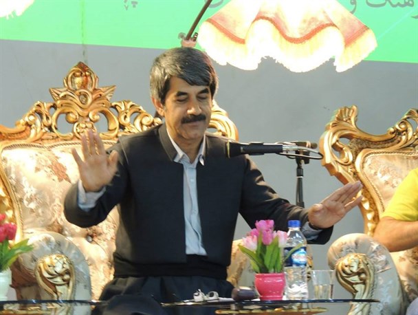 گفتگو با یکی از چهره های مطرح کُرد اهل قلم ؛ زبان کردی یک هنر است