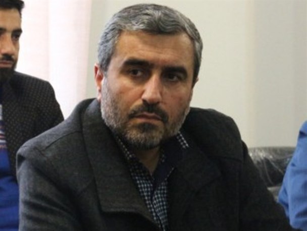 تمسک هنرمندان به حیوان تأثیر نگرش سبک زندگی است/ امروزه انقلابی نماها خطرناک تر از دشمن هستند
