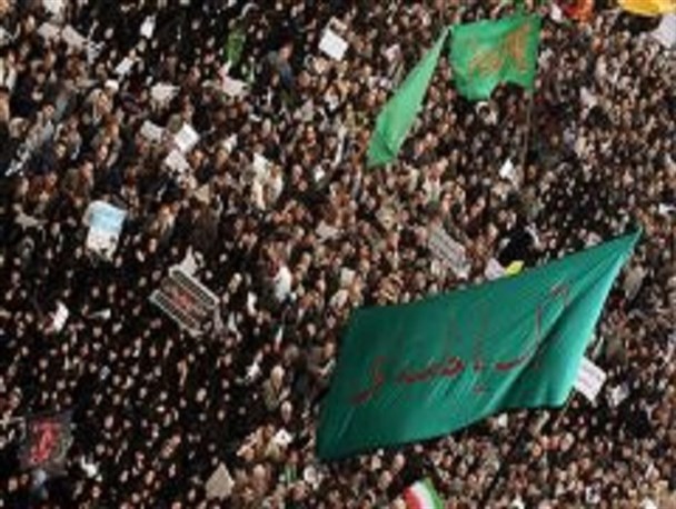 حماسه ۹ دی تجلی ولایتمداری ملت ایران بود/ مردم با بصیرت خود توطئه دشمنان را نقش بر آب کردند