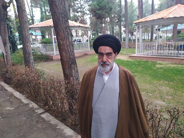 قدرت قانونی برای تحقق گام دوم انقلاب، در اختیار دولتمردان است