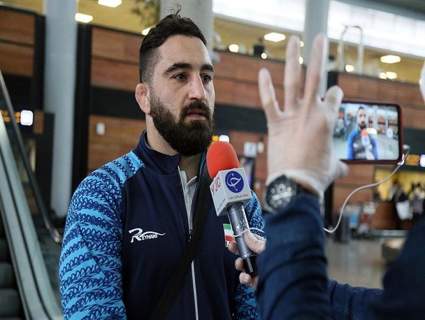 گلیج: در عراق تمرین کشتی داشتیم، فوتبال بازی کردیم و مسابقه دو و تست کوپر دادیم/ مداحی‌ام در بین‌الحرمین دلی بود