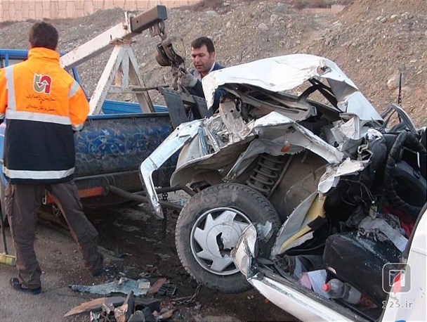 تصادف 3 دستگاه خودرو و مجروح شدن 3 نفر