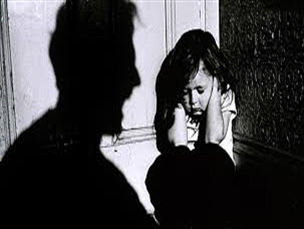 گزارش تکان دهنده از آزار و اذیت دو کودک توسط نامادری در بوکان