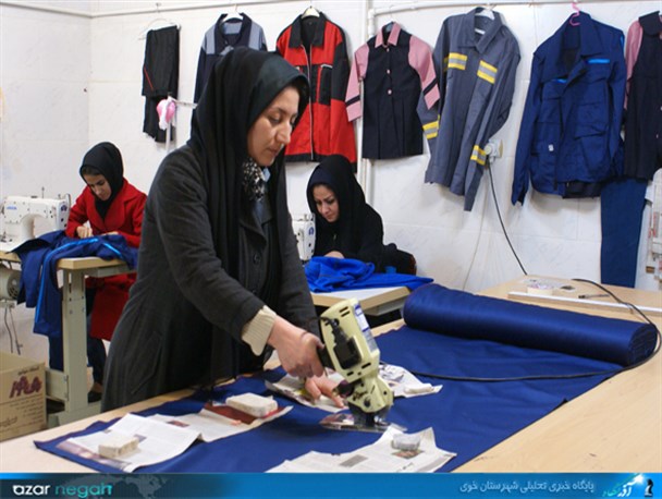 گفت و گو با بانوی کار آفرین خویی