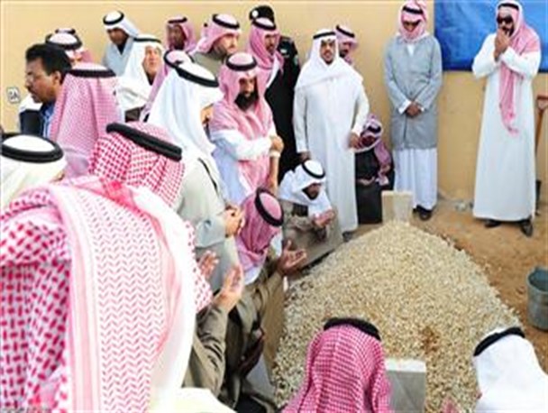 یک دنیا تناقض وهابیت در عزای ملک عبدالله+ تصاویر
