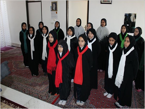 دانش آموزان بردسکنی با پدر معلم شهید محمدرضا مؤمنی دیدار کردند