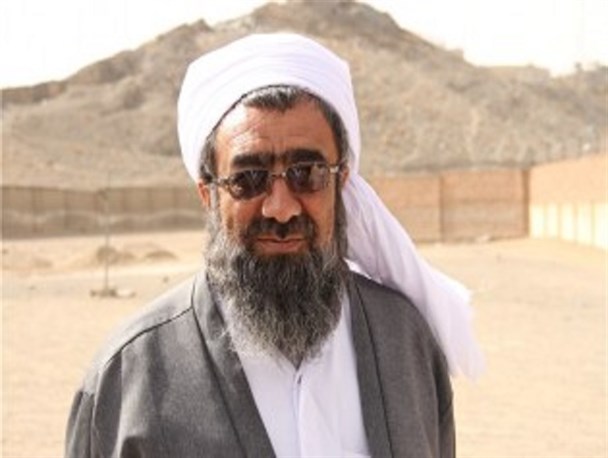 اگر به سخنان رهبری عمل شود محال است خدشه ای به وحدت وارد شود/ برای حفظ وحدت بین شیعه و سنی باید ملی بیاندیشیم