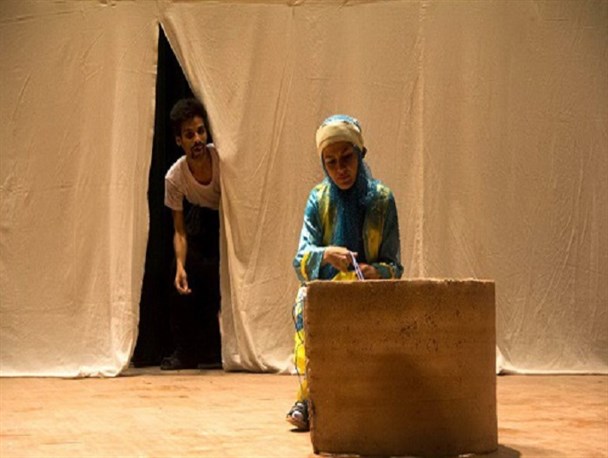 گزارش تصویری اجرای نمایش «افسانه آب» در اهرم