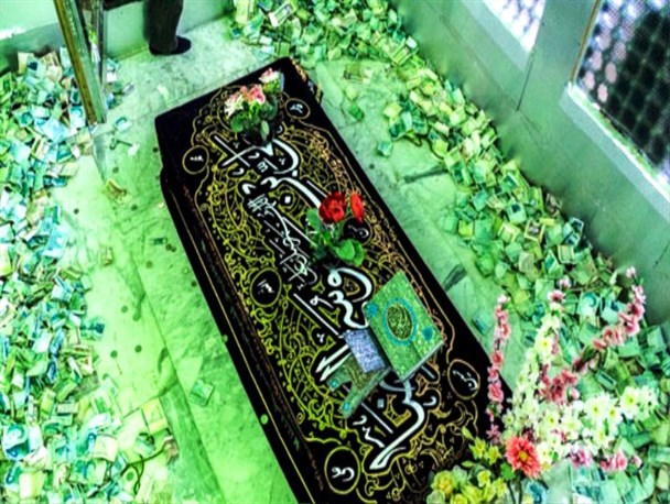 غبارروبی حرم مطهر امامزاده عبدالحق(ع) سوادکوه