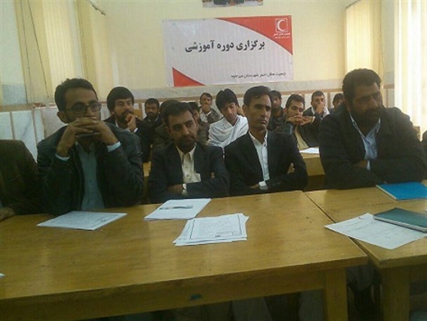 برگزاری دوره آموزشی عمومی امداد و عمومی نجات در هلال احمر میرجاوه