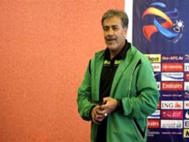 منصور ابراهیم‌زاده سرمربی سپاهان اصفهان شد