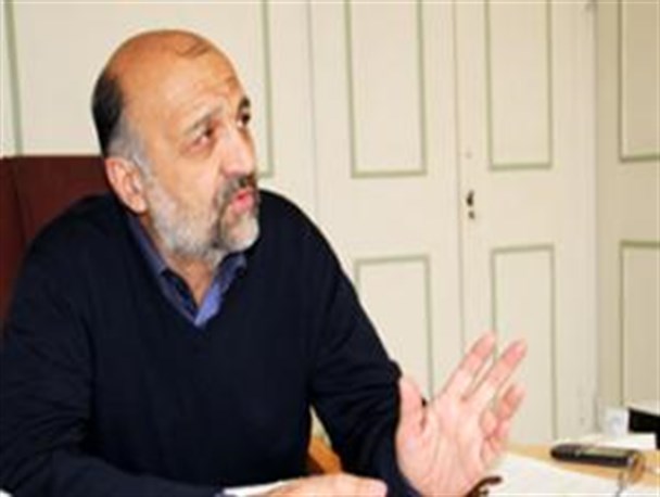 این وزارتخانه را از دولت جدا کنید/سرایدار مدرسه هم باید ارزشی باشد