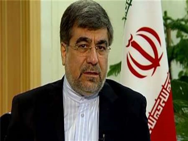 از دعوت گزینشی خبرنگاران تا تجمع بانوان در اعتراض به مجوز تک خوانی زنان
