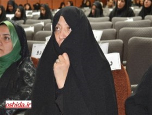 خانواده ای موفق است که گذشت داشته باشد/باید حقوق و تکالیف را برای زن و مرد درست تبیین کنیم