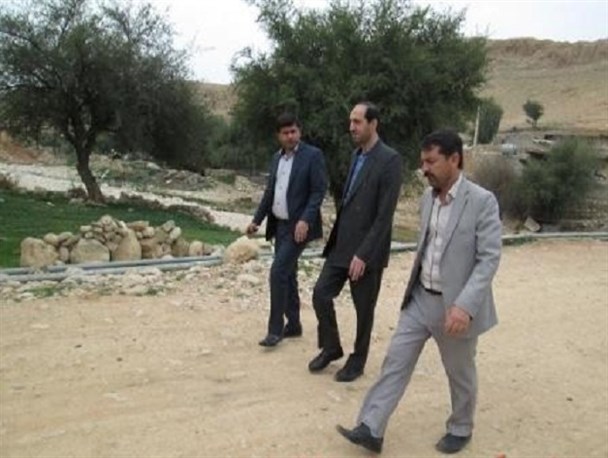 مدیرکل بنیاد مسکن انقلاب اسلامی خوزستان از روستای سرکولی در لالی بازدید کرد