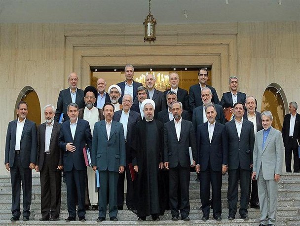 چرا نباید به لیست وکیل‌الدوله‌ها و حامیان دولت رأی داد؟